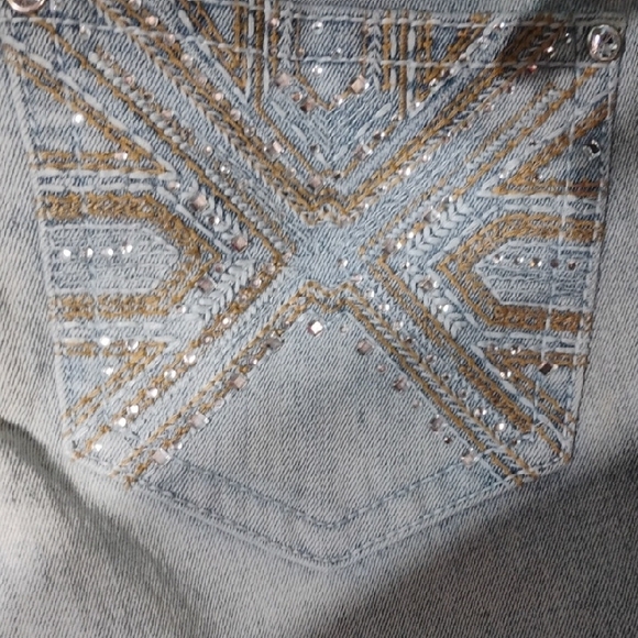 Mudd Light Blue Jeans with Embellished Pockets - Picture 4 of 9